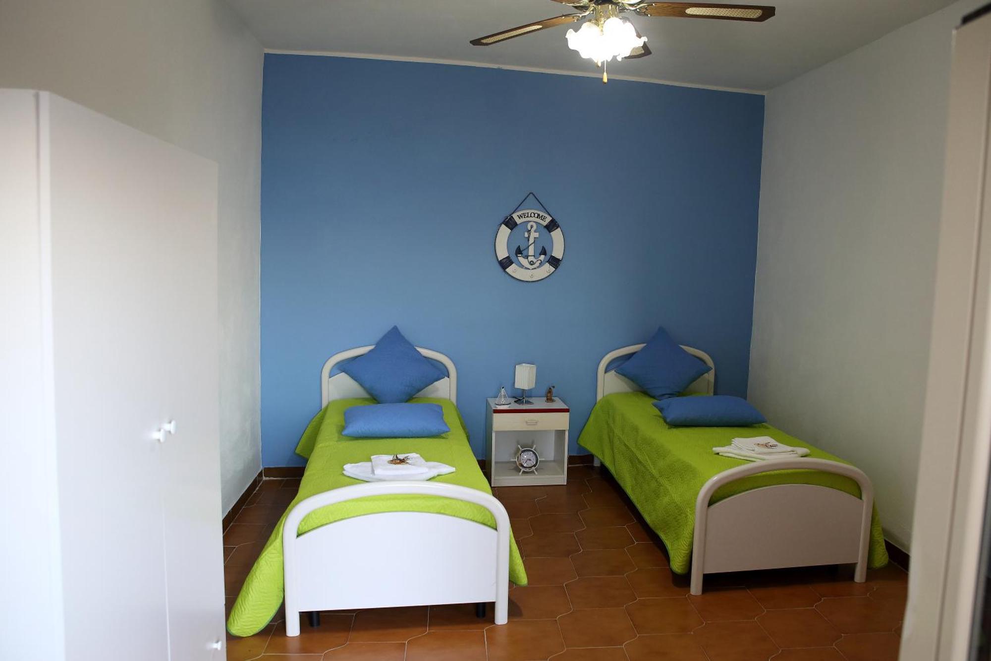 Villa Yellow House Ліката Номер фото