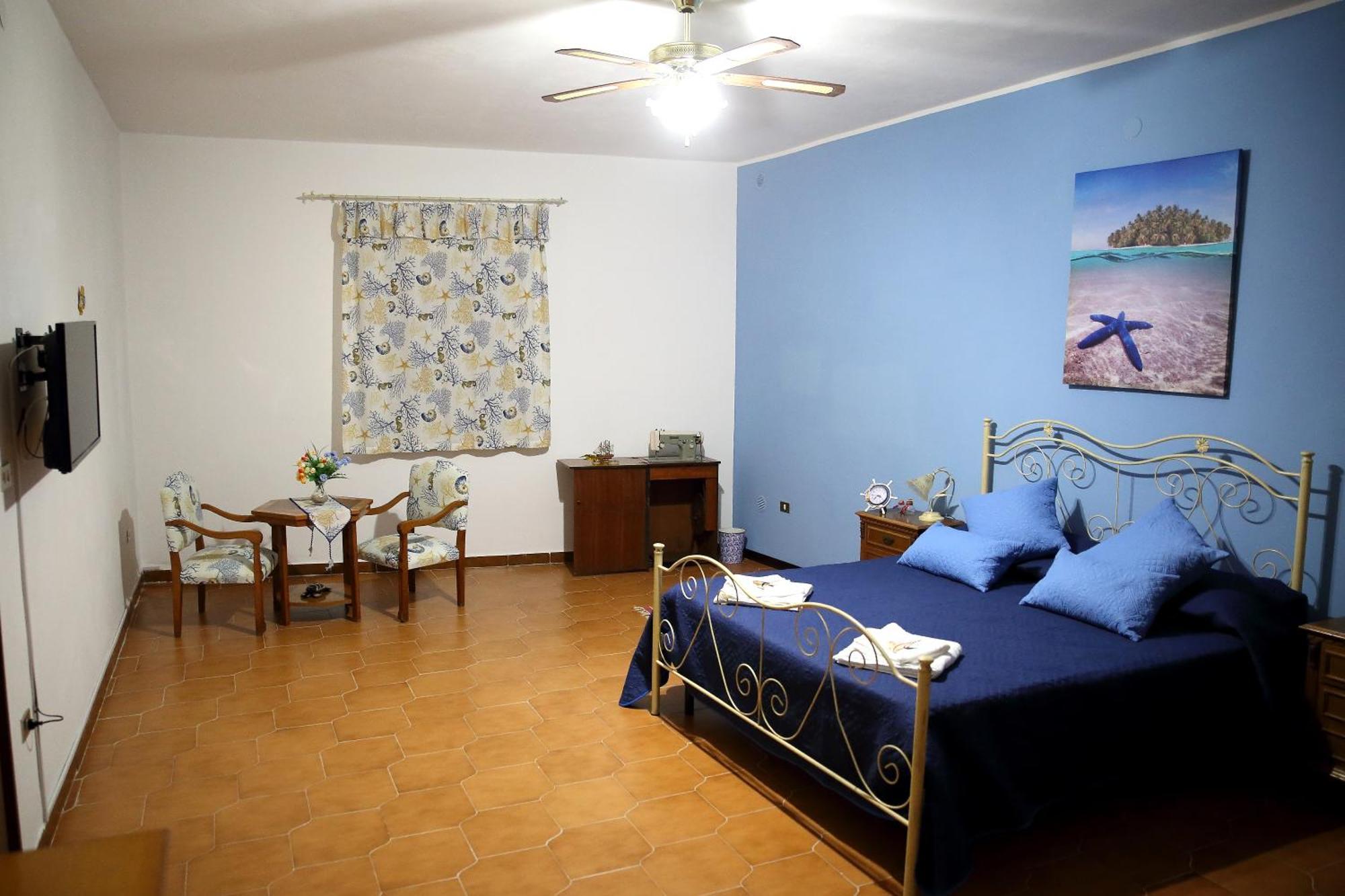 Villa Yellow House Ліката Номер фото